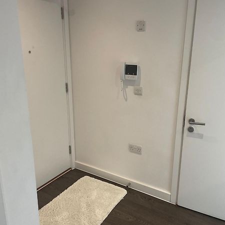 Malixa Uk Apartment Croydon Bagian luar foto