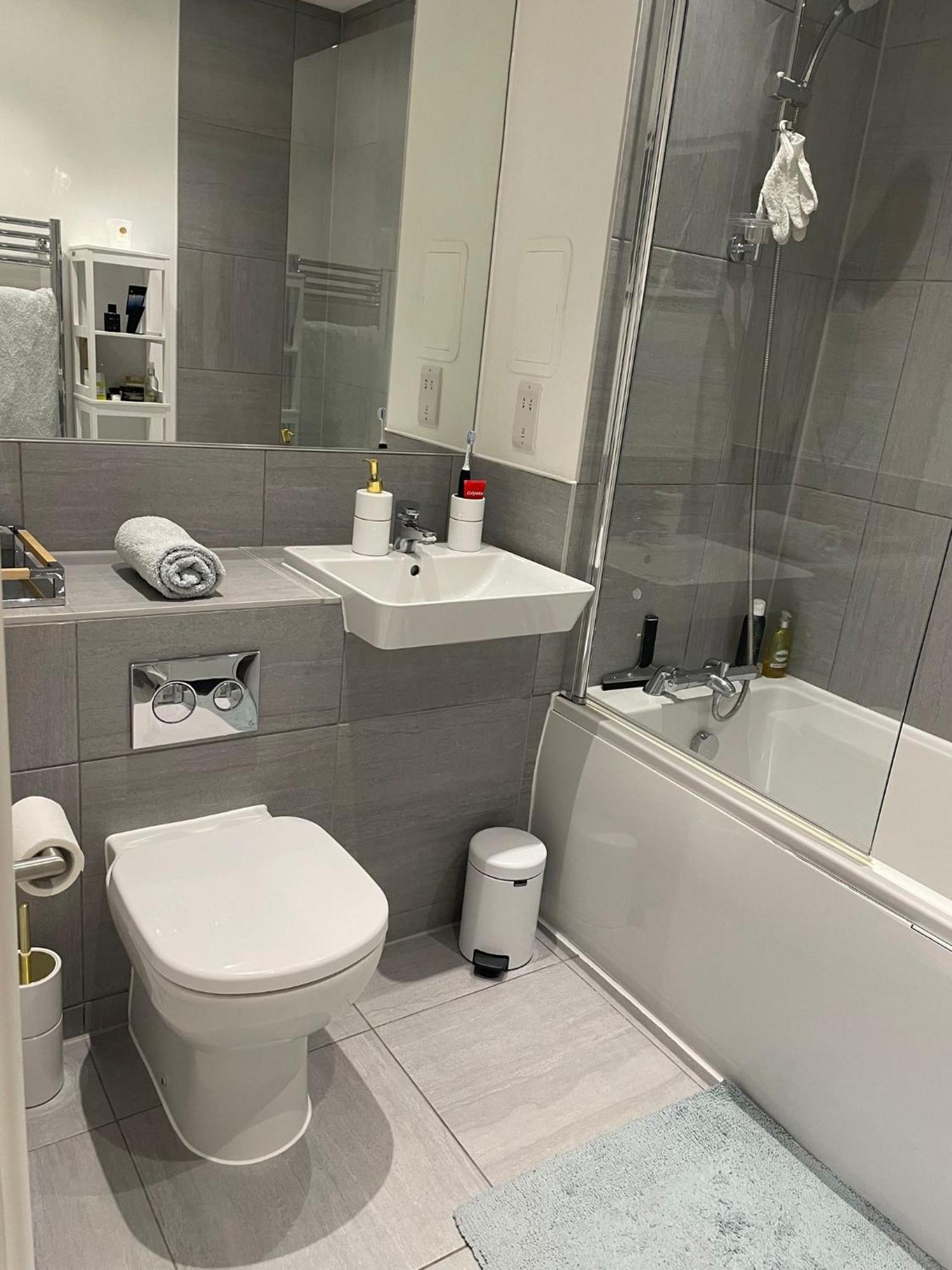 Malixa Uk Apartment Croydon Bagian luar foto