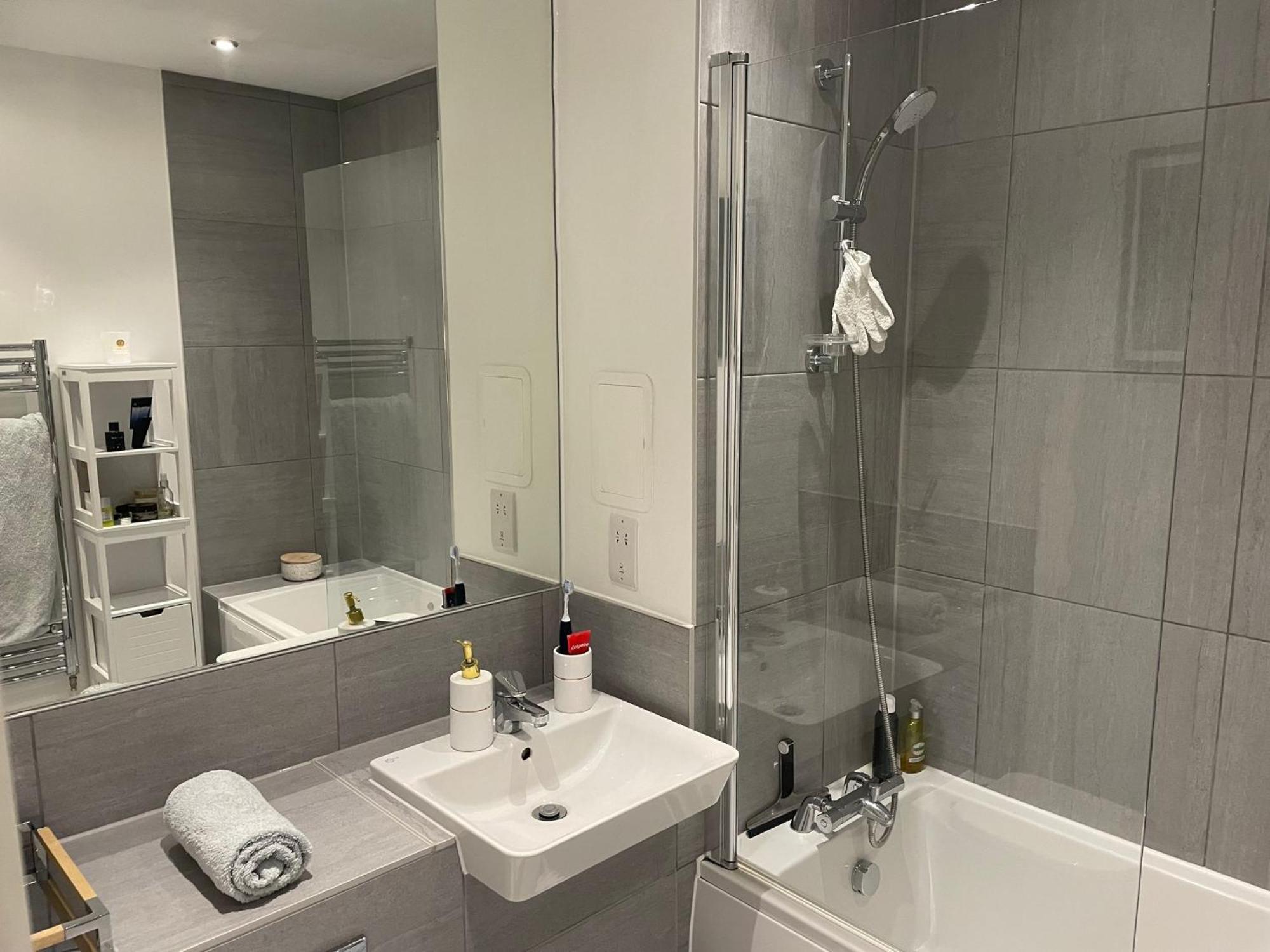 Malixa Uk Apartment Croydon Bagian luar foto